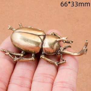 Figura Escarabajo Retro Latón "Cuerno Dorado" – Acabado Antiguo