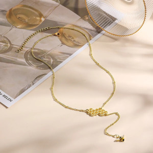 Collar Abeja Néctar Dorado - Diseño Panal & Colgante Abeja!