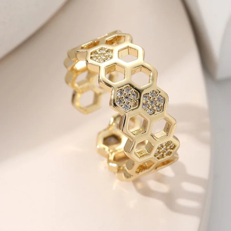 Anillo Abeja Panal Dorado: ¡Joya Hexagonal Chic y Elegante!