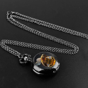Reloj Abeja - Reina Negra - Elegancia Oscura & Cristal Dorado