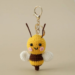 Llavero Abeja de Crochet Alegre - Accesorio Bonito Hecho a Mano!