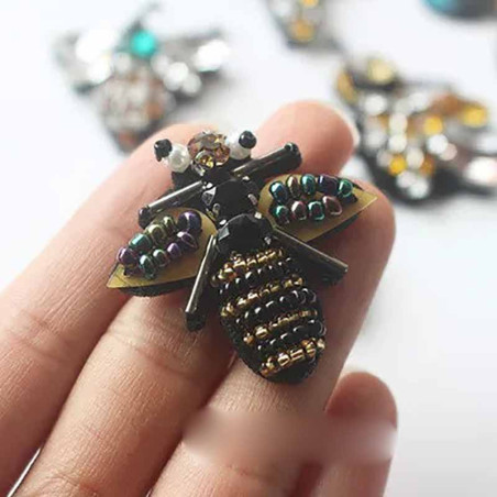 Parche Abeja "Nocturna Dorada" - Lote de 10 | Bordado elegante