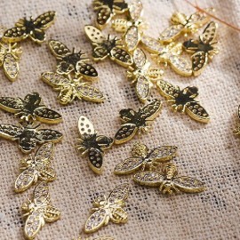 Décorations ongle Nail Art en forme d'abeille 3d doréee avec strass à paillettes
