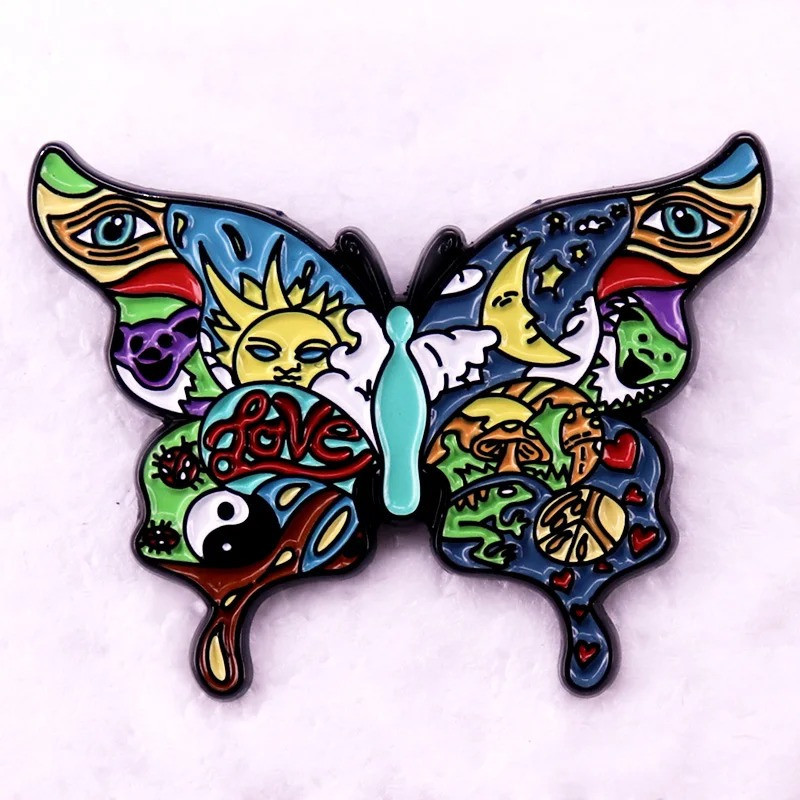 Pin Mariposa Love & Cosmos: Psicodélico, Colorido y Original