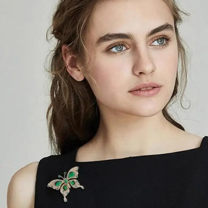 Broche Mariposa Esmeralda | Joya Elegante para Mujer Original