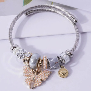 Pulsera Mariposa Perlada Elegancia con Perlas y Cristales