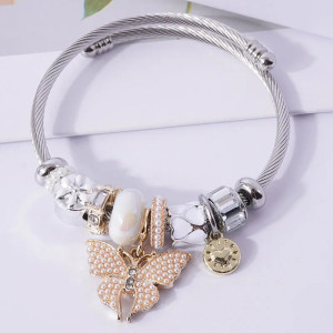 Pulsera Mariposa Perlada Elegancia con Perlas y Cristales