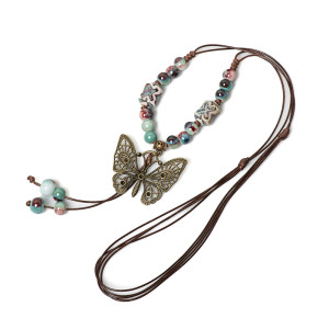 Collar Bohemio Mariposa - Cuentas de Colores y Piedras Elegantes