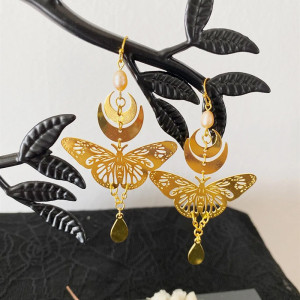 Pendientes Mariposa "Rayo Astral": Joya Lunar Única y Original