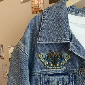 Parche Bordado Mariposa - Azul Zafiro Galaxia - Termoadhesivo!