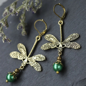 Pendientes Perla Esmeralda Bohemia - Joya Libélula Dorada Vintage