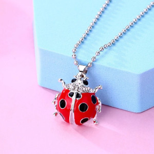 Collar Mariquita Reina Escarlata - Joya Roja y Plata Amuleto