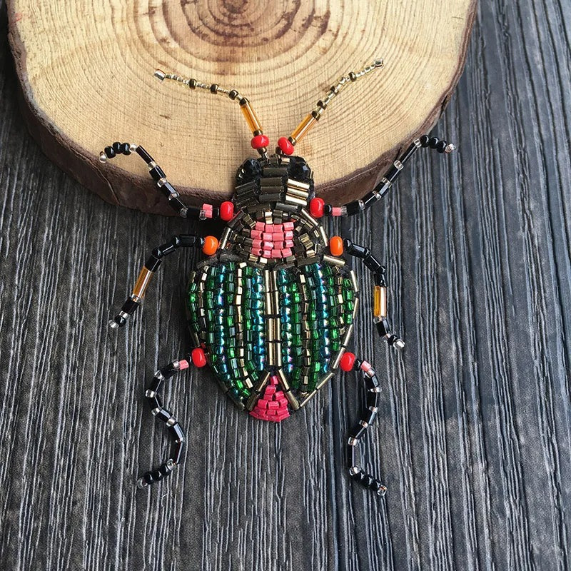 Broche Escarabajo de Cuentas | Regalo Mujer Original y Único