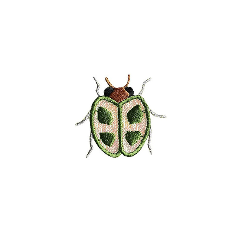 Parche Escarabajo 'Follaje Verde' | Bordado Bonito y Original