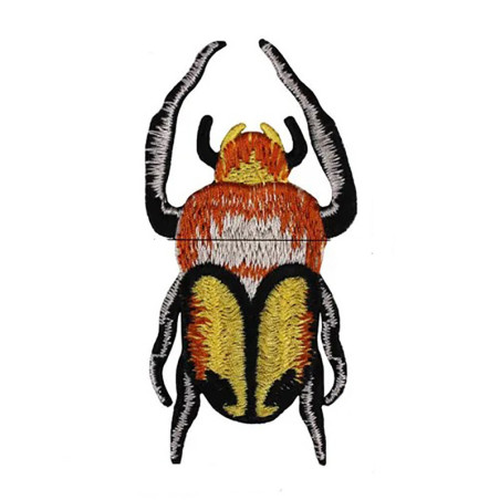 Parche Bordado Escarabajo "Llama Dorada" - Dorado 9x4.7cm