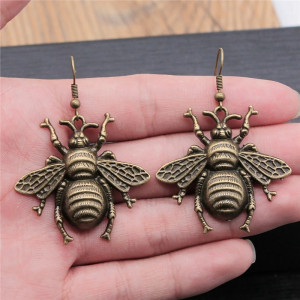 Pendientes Abeja 'Elegancia Antigua' - Encanto Vintage