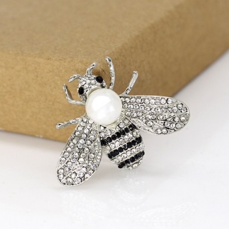 Broche petite abeille pour femme avec strass et perle blanche modèle argent