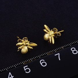 détails boucle d'oreilles abeilles Clous abeille en métal
