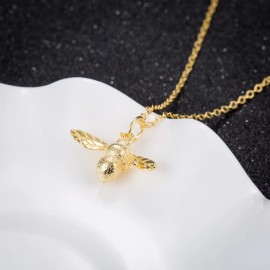 magnifique Pendentif et collier Abeille pour femmes - couleur or
