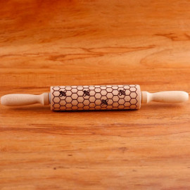 Vue complète Rouleau à pâtisserie en bois gaufré nid d'abeille