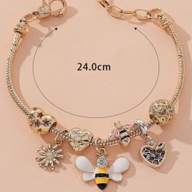 dimension du Pendentif abeille avec breloques