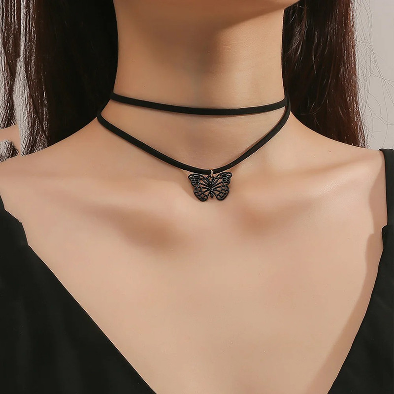 Collier papilion vintage gohique en velours avec petit papillon noir