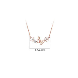 dimensions Collier papilion scintillant vol de 3 papillons et pendants