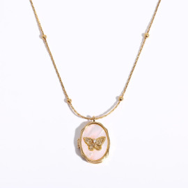 Collar Medallón Mariposa Dorada | Joya Original para Mujer