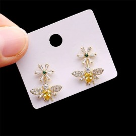 boucles d'oreilles mignonnes et élégantes en forme d'abeille or