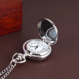 intérieur de la Montre de Poche Papillon à Quartz Couleur Argent