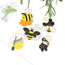 magnifiques pins Pin's en émail abeille miel