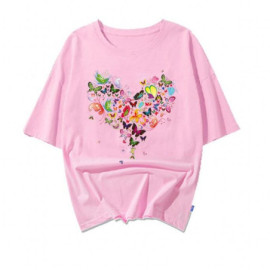 Vue utilisation du Grand Patch Papillon 21.5cm x 22.6cm Thermocollant - Papillons colorés en forme de Cœur
