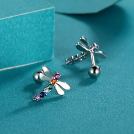 vue détaillée des Boucles d'oreilles Libéllule en Argent Sterling 925 avec Strass Colorés