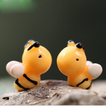Petite Figurine Miniature Abeille en résine