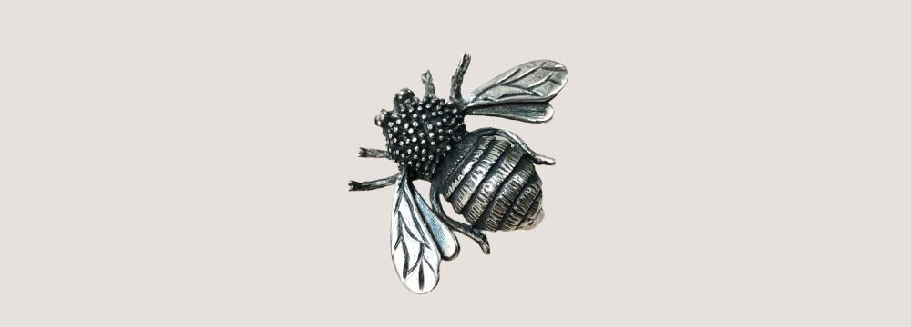 Broche de abeja: alfiler vintage en plata o esmalte